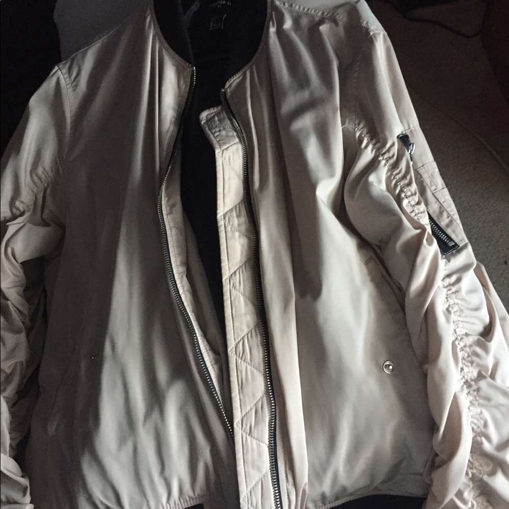 Bomber jacket